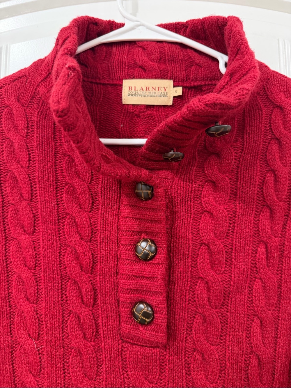 Red Cable-Knit Button-Front Poncho Sweater Ireland - Picture 4 of 7